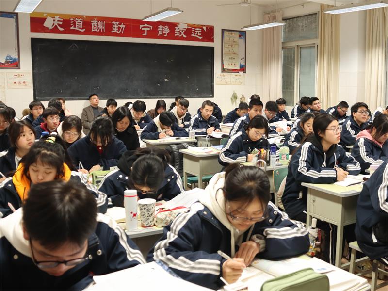 a4050fe3d6702dca7f2d9e149cd50ad7.jpg
